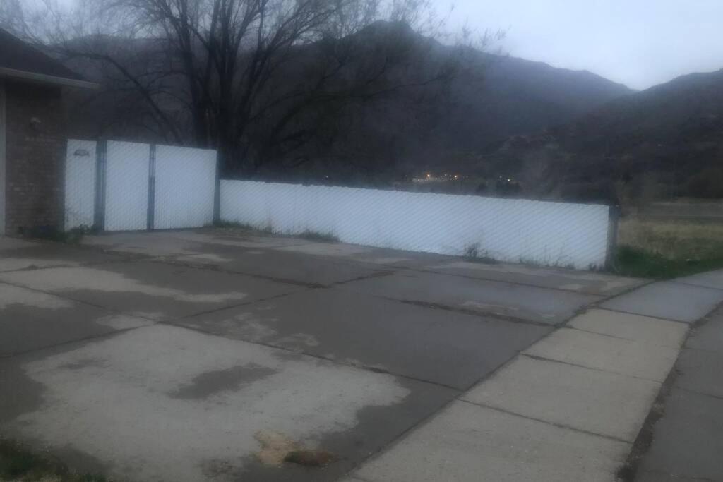 Beautiful Secluded 2 Bedrooms 1 Bathroom Apartment South Weber エクステリア 写真